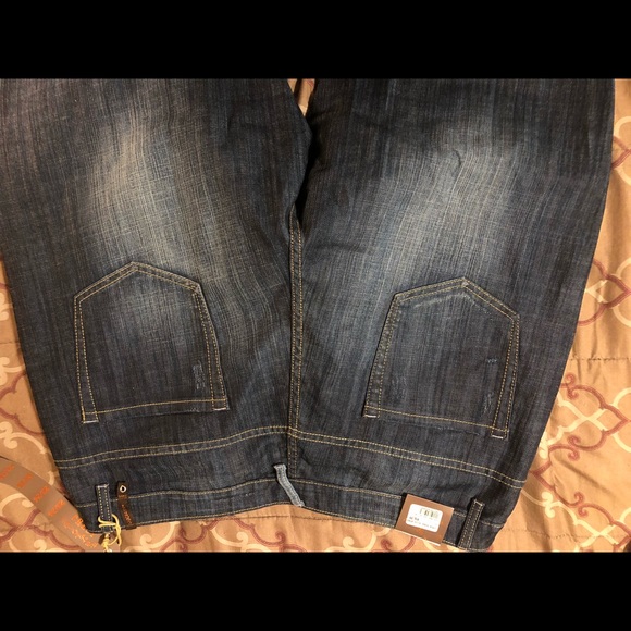 Capris - Picture 4 of 6